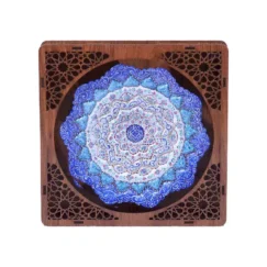دیوار کوب و تندیس مینا کاری با قاب مشبک سایز 25