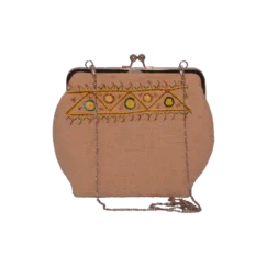 کیف دستبافت گلدوزی شده